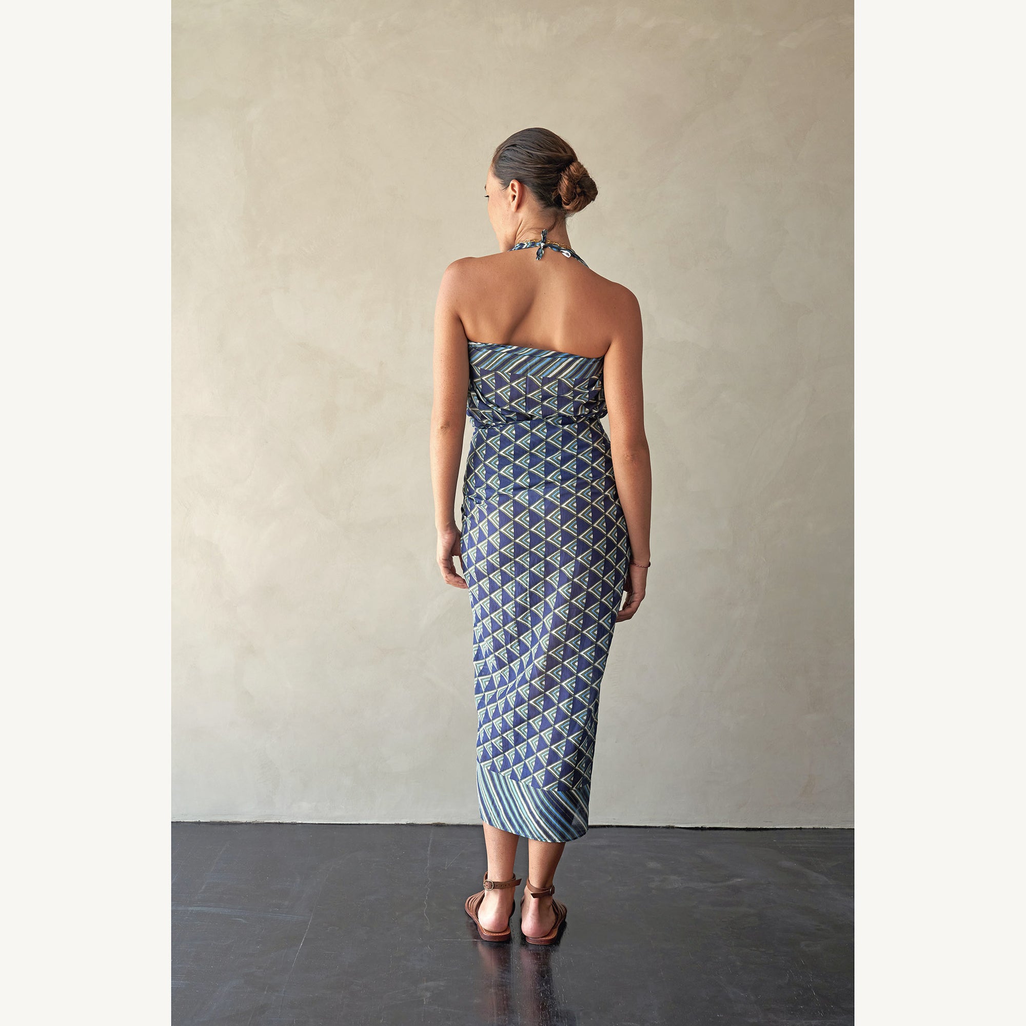 batiqual batik sarong pareo silk-cotton nanas indigo hand-made